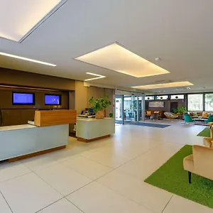 Novotel Am Messezentrum Otel
